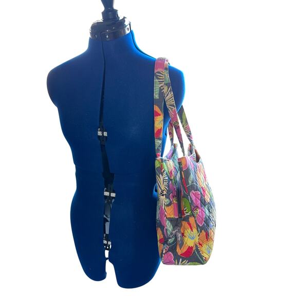 Vera Bradley Jazzy Blooms Double Sided Magnetic Snap Center Zip Tote Cottage - Picture 2 of 10